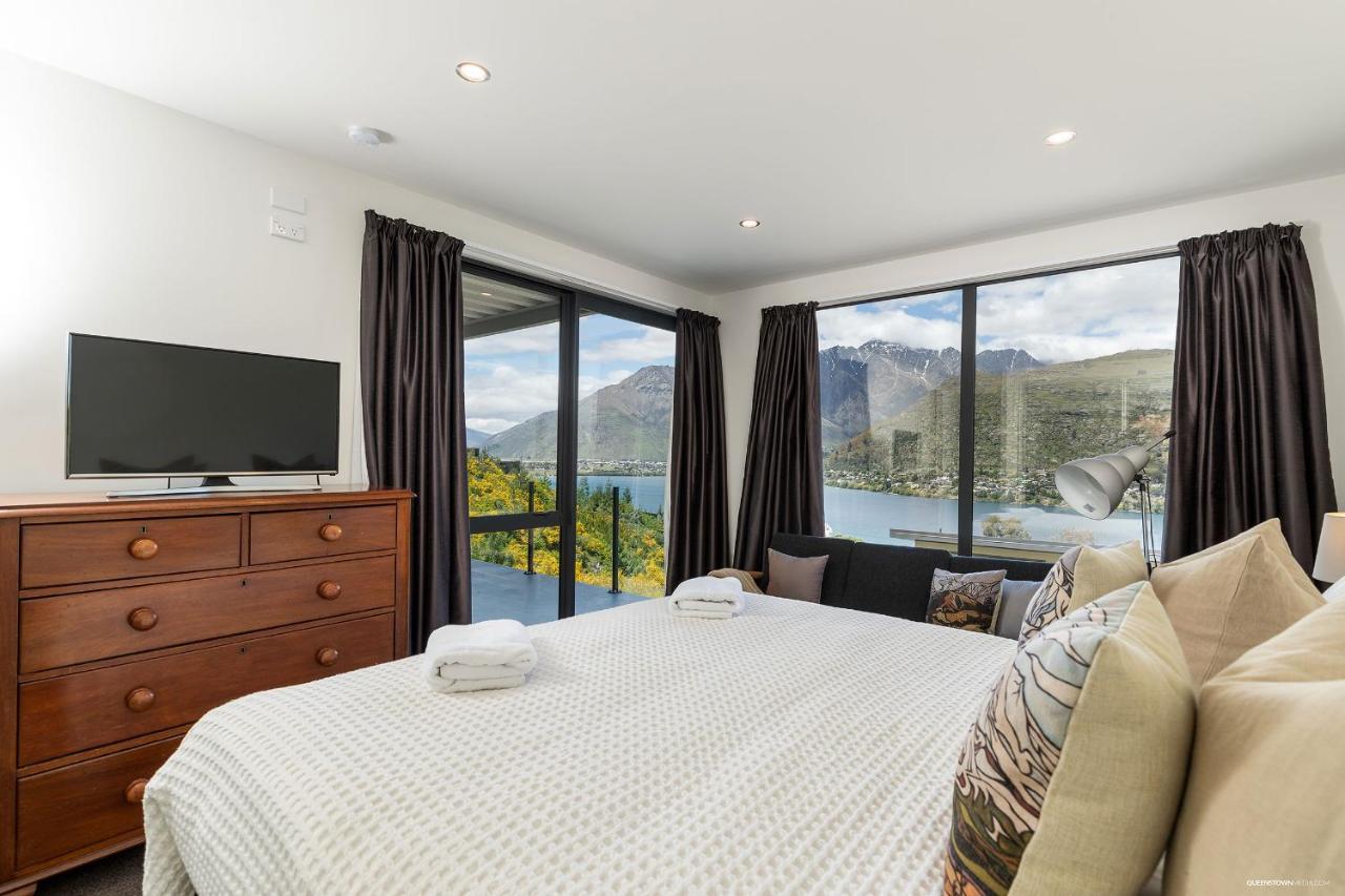 Villa Okataina - Means Place Of Laughter, Luxury Retreat à Queenstown Extérieur photo