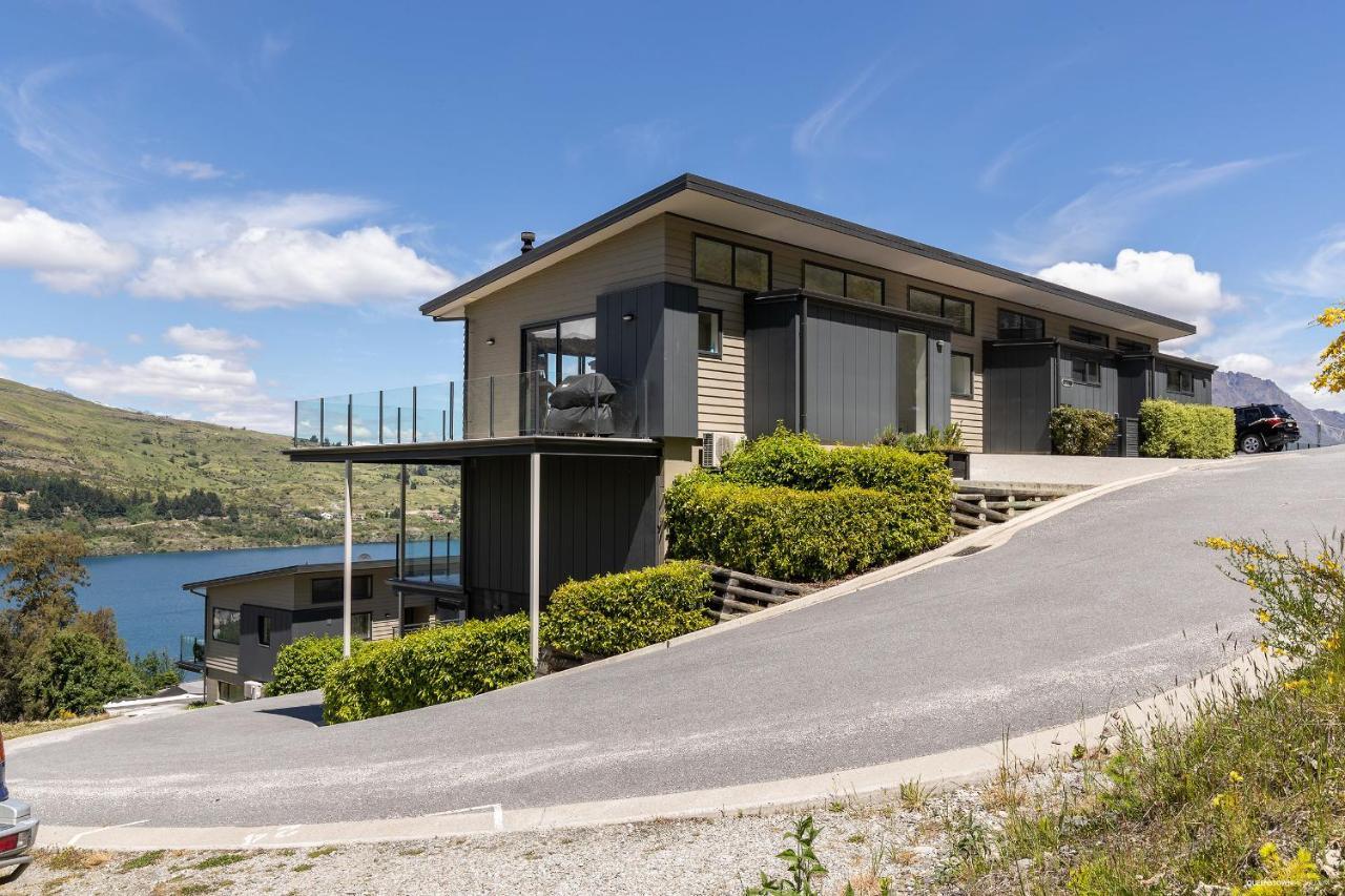 Villa Okataina - Means Place Of Laughter, Luxury Retreat à Queenstown Extérieur photo
